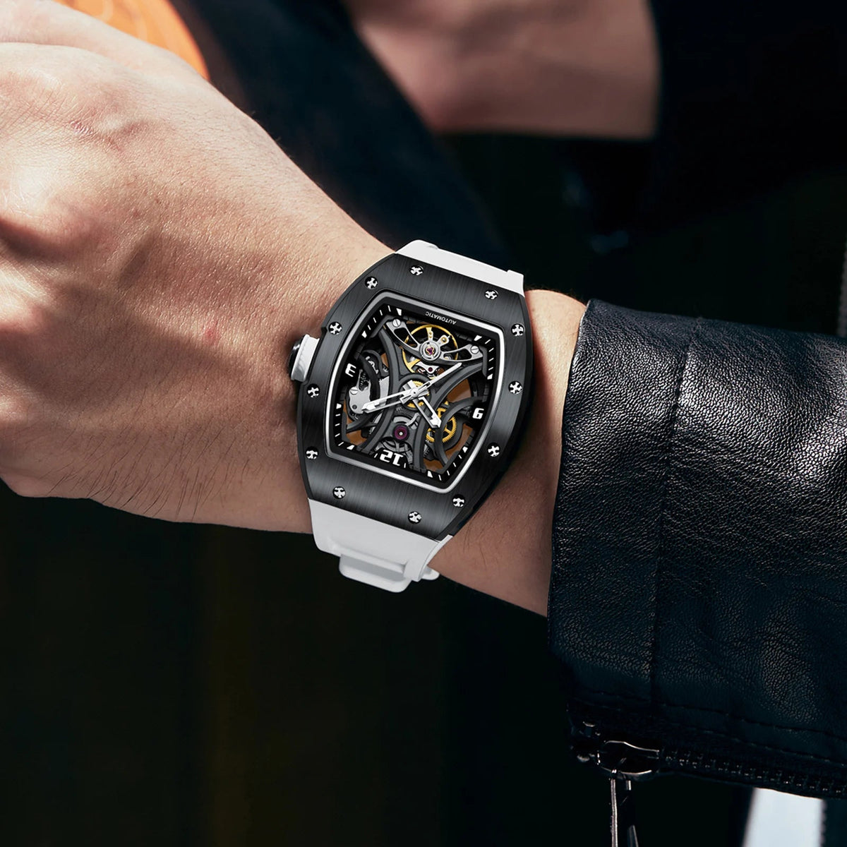 BREITVACHER 91901 - Mecha - Black case, white strap, on-wrist