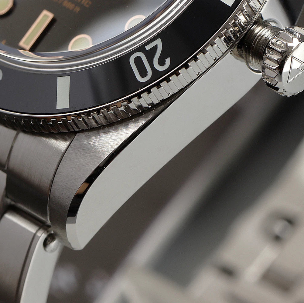 Cronos L6024 – Men’s cronos diver watch – Ocean Shadow Black Bezel – 200m Sapphire Automatic