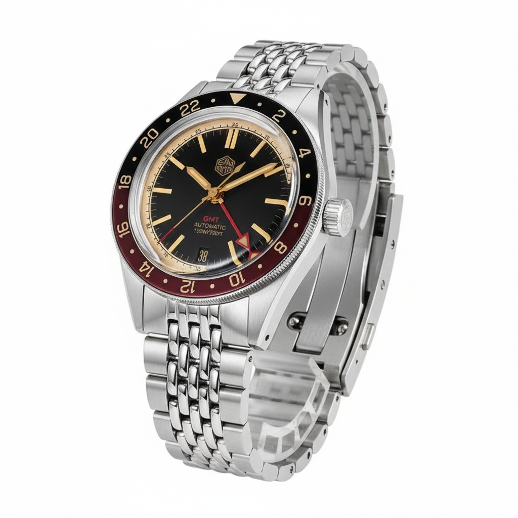 San Martin SN0116 Horizon Explorer GMT Dark Edition three quarter view with black dial, gilt indexes, and stainless steel jubilee bracelet