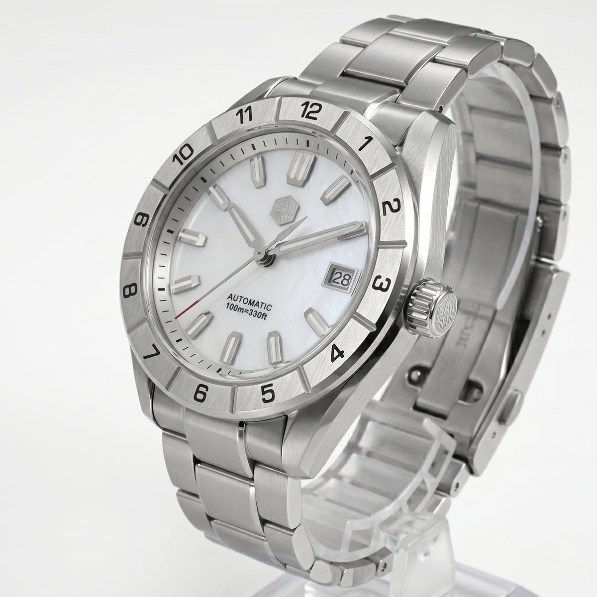 San Martin SN0130GB - Silver wrist watch with a white face, angled view