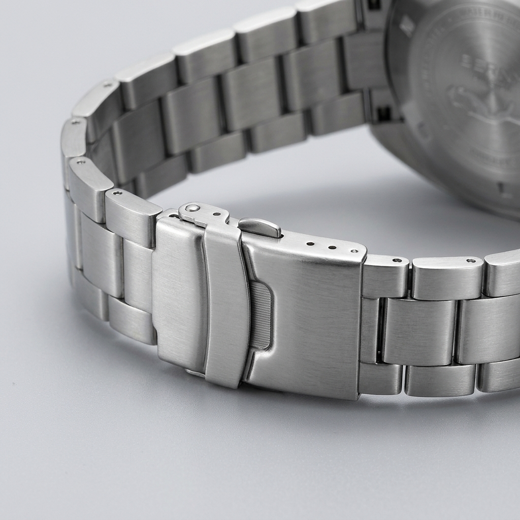 BERNY AM1970M - strap and buckle detail