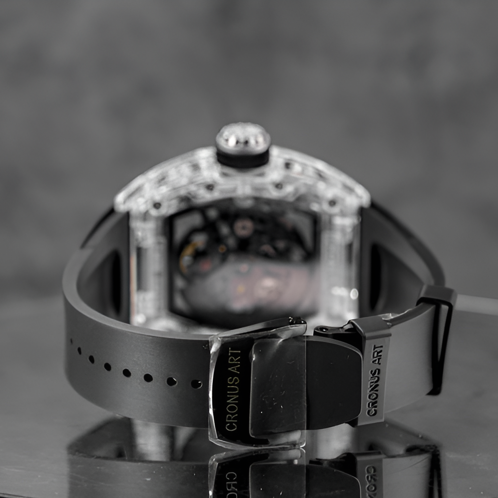 CRONUSART CM08 021 fluororubber strap buckle close up showing clasp finish and secure fastening