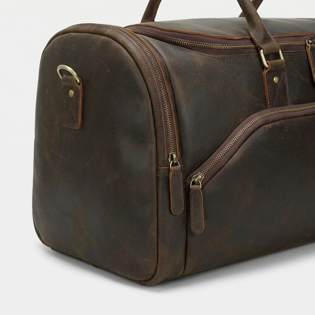 Men's Leather Travel Duffle Bag — Crazy Horse - close up zipper details