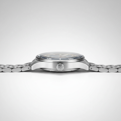 CADISEN 2026 - Automatic - Side profile, crown detail