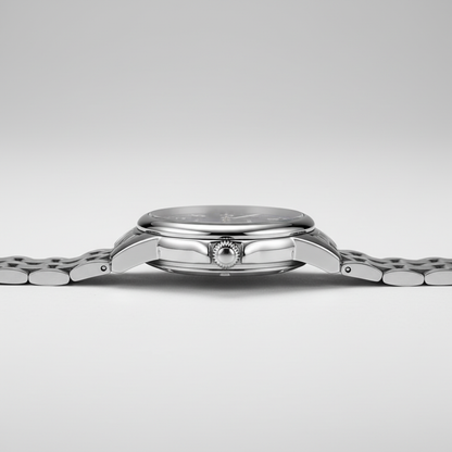 CADISEN C8235 - Side profile, polished case