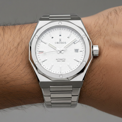 Cronos L6028M - Cronos Au - watch on wrist