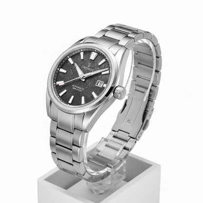 Cronos L6040 - Luxury cro - three quarter view, dark dial