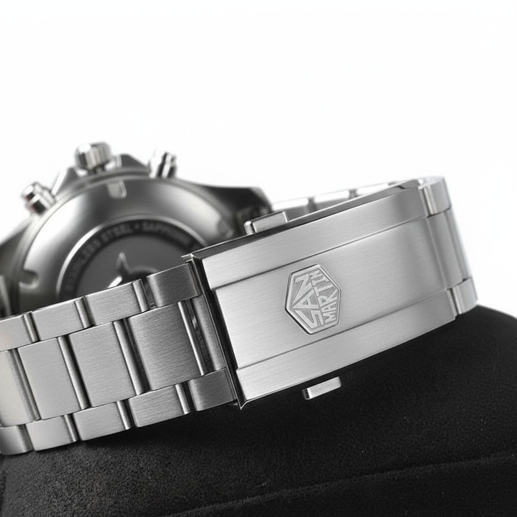 San Martin SL4801 stainless steel bracelet clasp detail with engraved San Martin logo