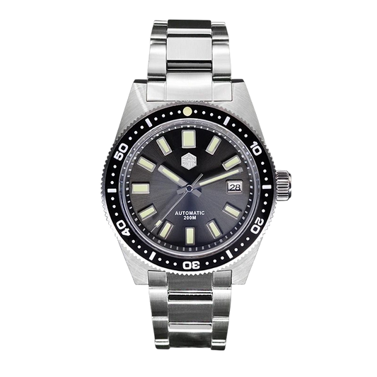 San Martin SN0007_V4 - Automatic Diver Watch - Black Dial front view