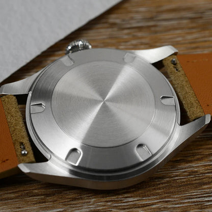 San Martin SN0033 – Men’s Pilot Automatic Watch – 316L Stainless Steel Caseback – Brushed Finish Macro View
