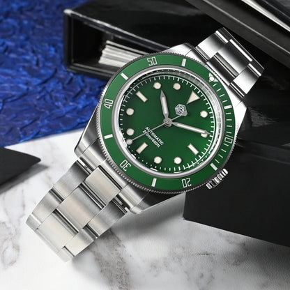 San Martin SN004 Green Automatic Dive Watch on Stainless Steel Bracelet – Vintage 6200 Design
