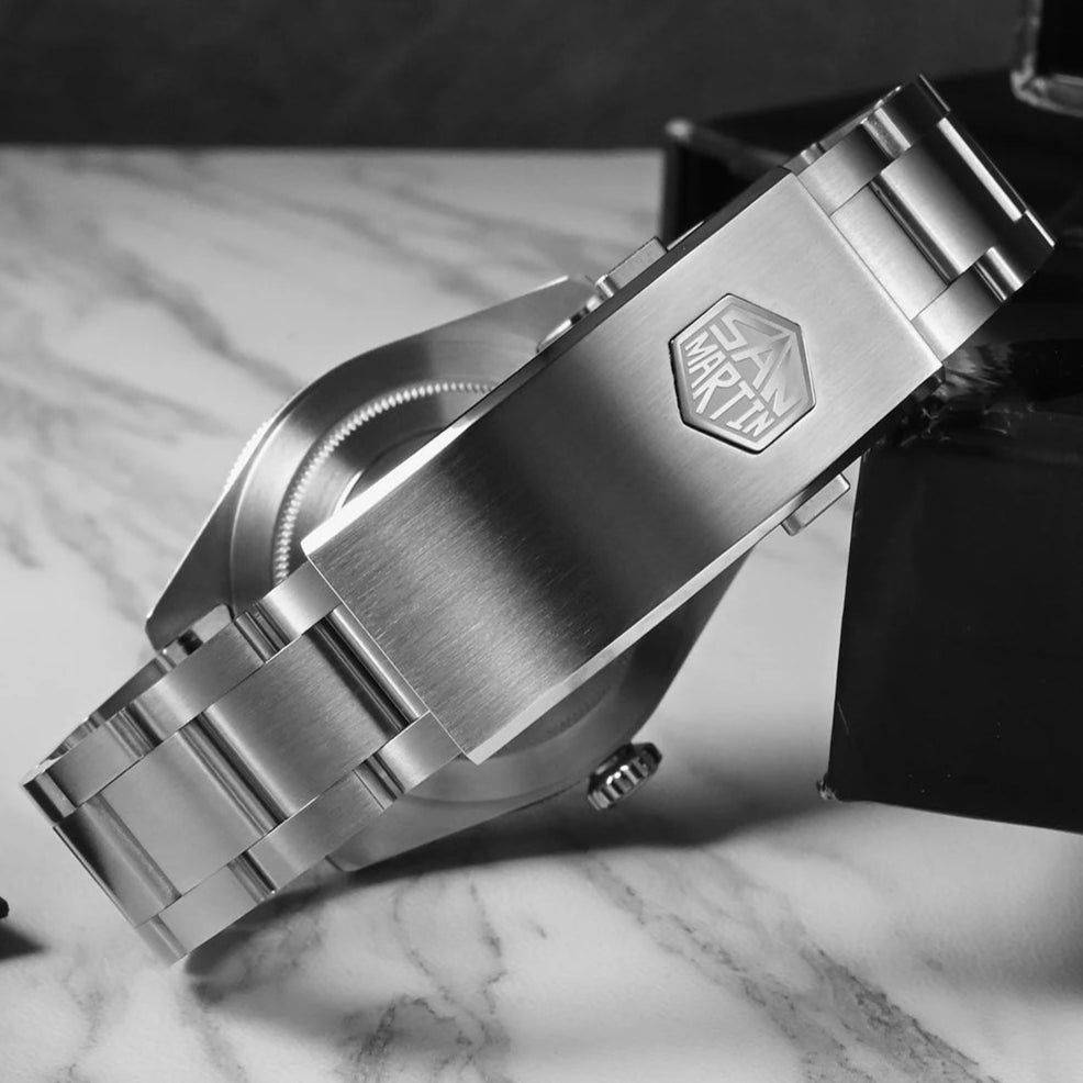 San Martin SN004 Stainless Steel Bracelet with Logo Clasp Close-up