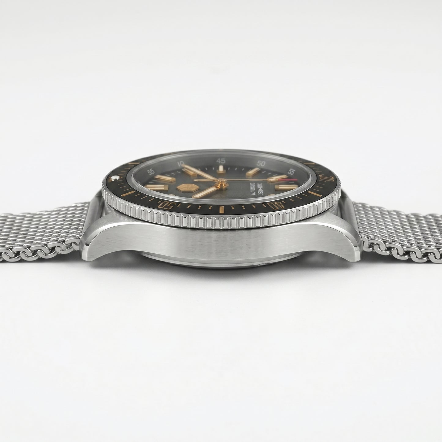 San Martin SN0118G - Silver watch with a black fac, side profile view