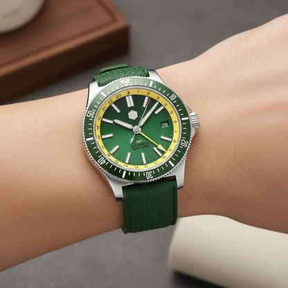 San Martin SN0119 - Automatic GMT Dive Watch Luminous 200m Rubber Strap Edition breitvacher
