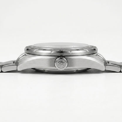 San Martin SN0130GB - Close-up of a silver watch side profile