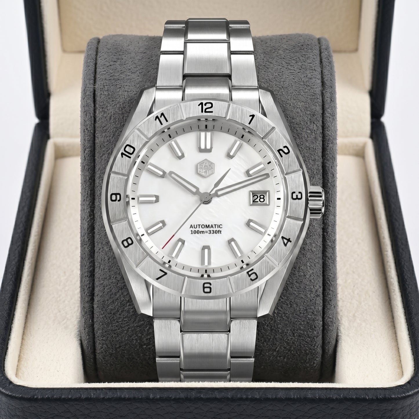 San Martin SN0130GB - Silver watch with a white face in an open watch box