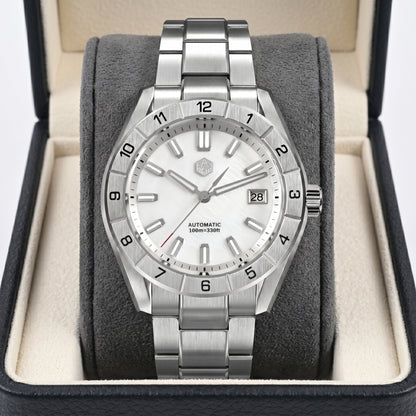 San Martin SN0130GB - Silver watch with a white face in an open watch box
