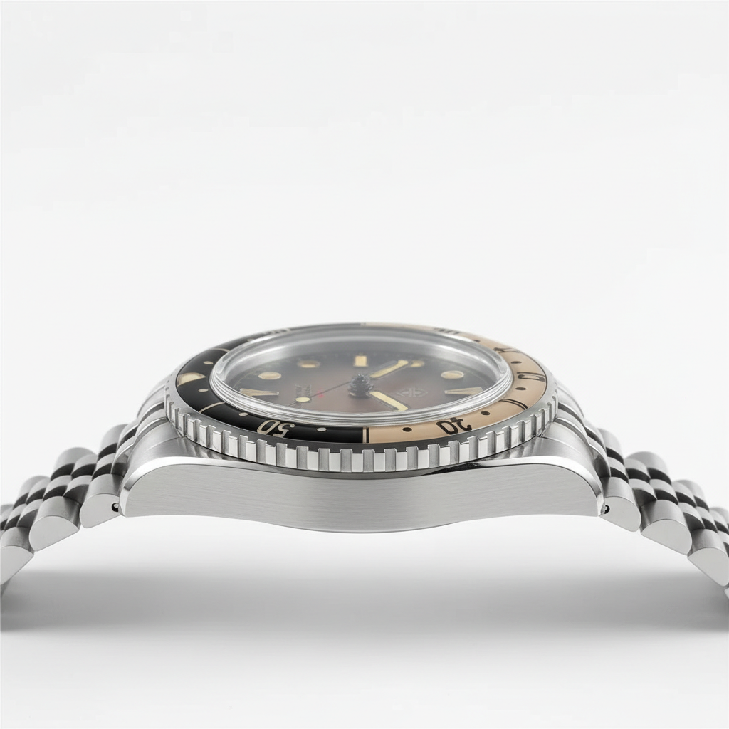 San Martin SN0134 - GMT Automatic Watch with Sapphire Bezel breitvacher