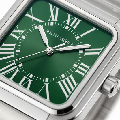 Specht & Söhne Santons - C - green dial closeup