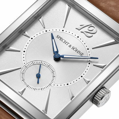Specht & Söhne SP-TANK - - dial closeup, textured silver