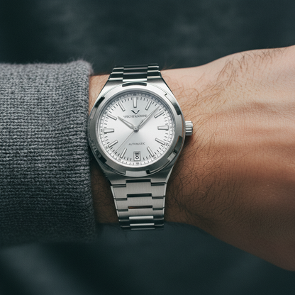Specht & Sohne SP0024 - M - On wrist, grey sweater