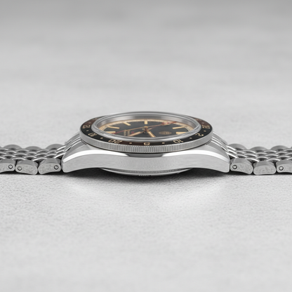 San Martin SN0116 - Horizon Explorer GMT Automatic Watch Dark Edition breitvacher