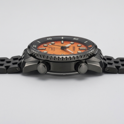 BERNY AM155M - side profile case crown