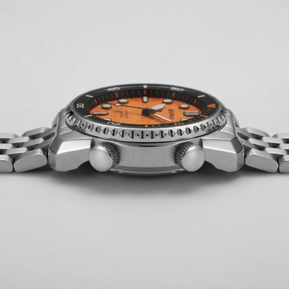 BERNY AM155M - side profile case crown