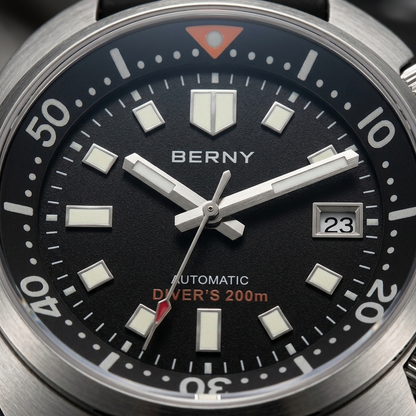 BERNY AM1970M - dial macro detail