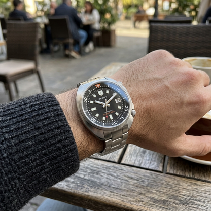 BERNY AM1970M - wrist shot lifestyle