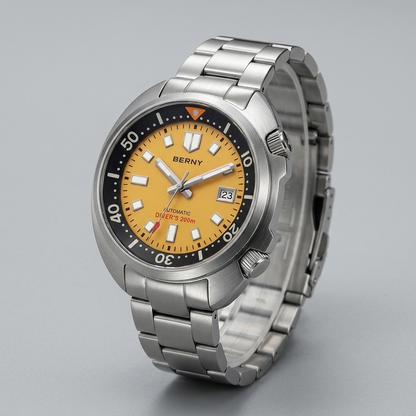 BERNY AM1970M - three-quarter case view