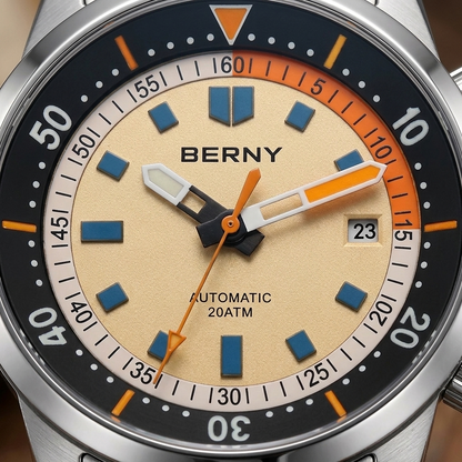 BERNY AM439M - dial macro detail