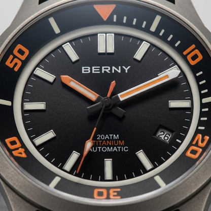 BERNY AMT149M - dial macro detail
