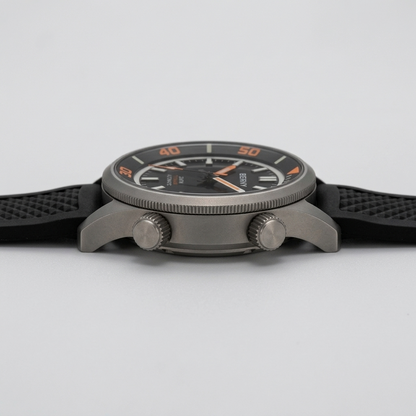 BERNY AMT149M - side profile case crown