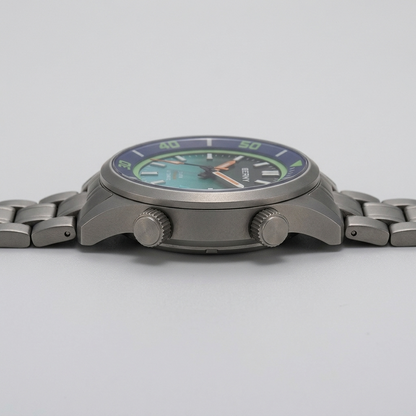BERNY AMT149M - side profile case crown