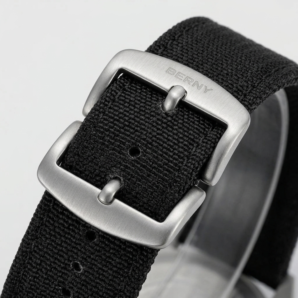 BERNY T2570M - strap and buckle detail