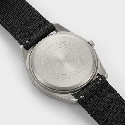 BERNY T2570M - caseback detail