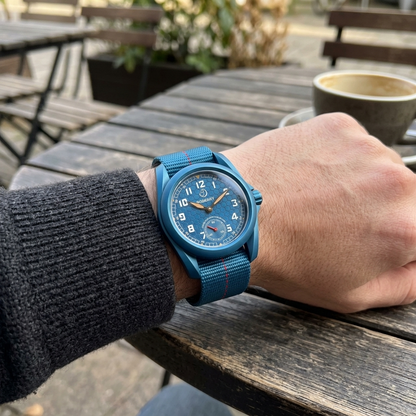 BODERRY Voyager S72 - wrist shot lifestyle