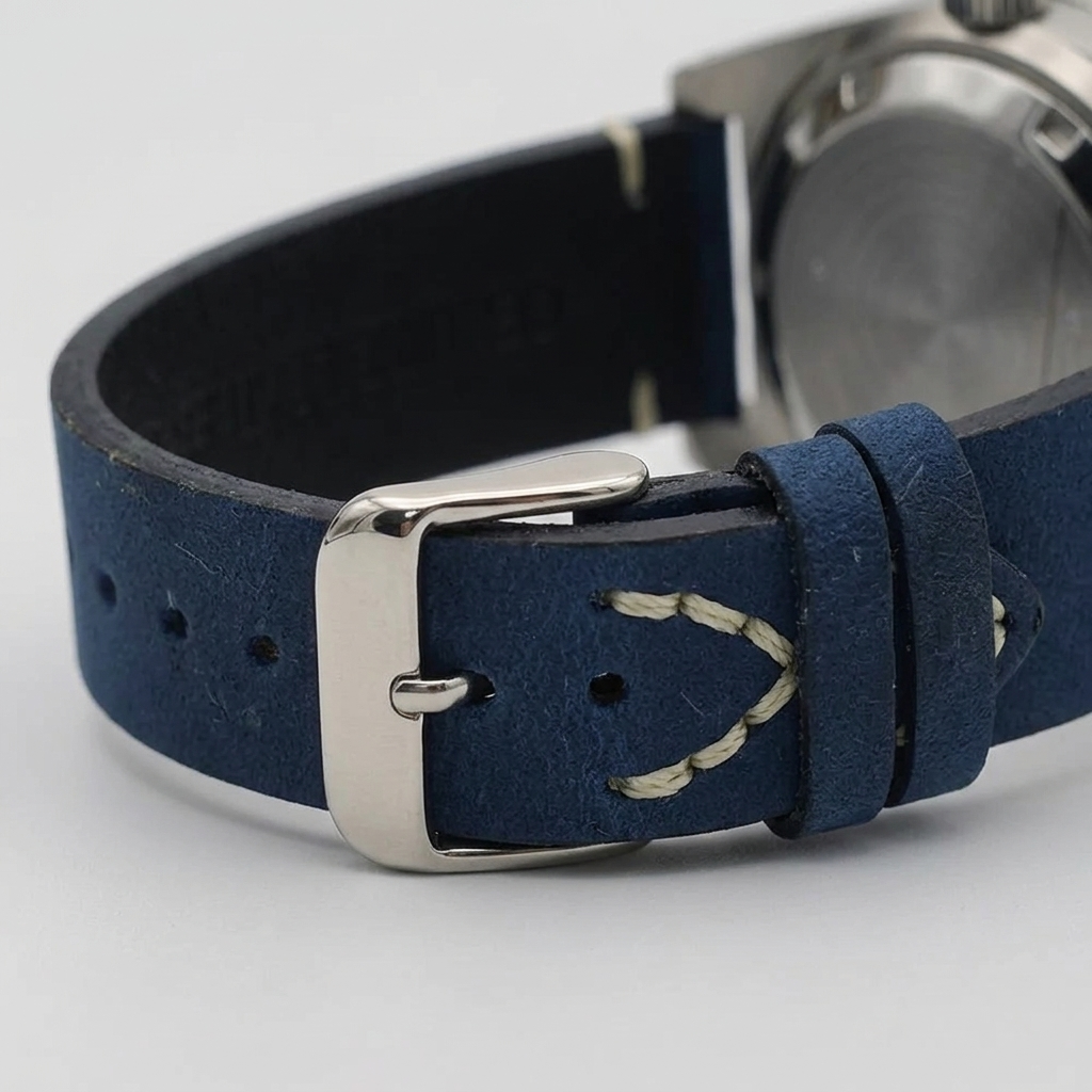 BREITVACHER BL35 - strap and buckle detail
