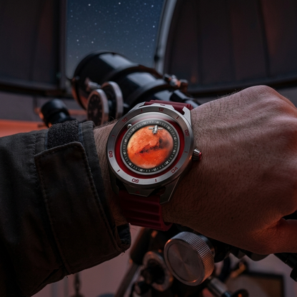 BREITVACHER Orbit - wrist shot lifestyle
