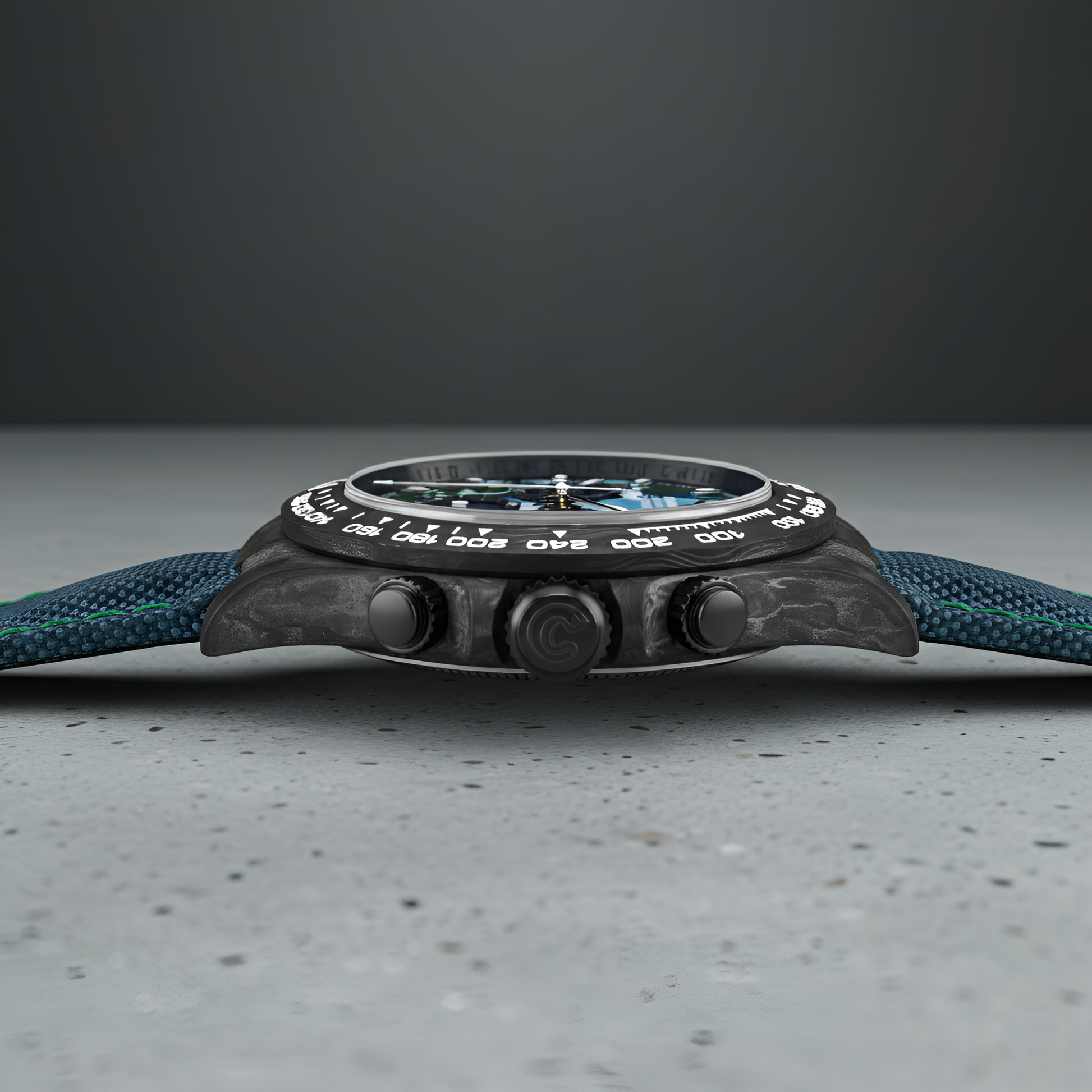 Cronusart CM016 037 carbon fiber automatic chronograph watch side profile showing case thickness crown and pushers