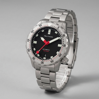 MILITADO ML20 - three-quarter case view