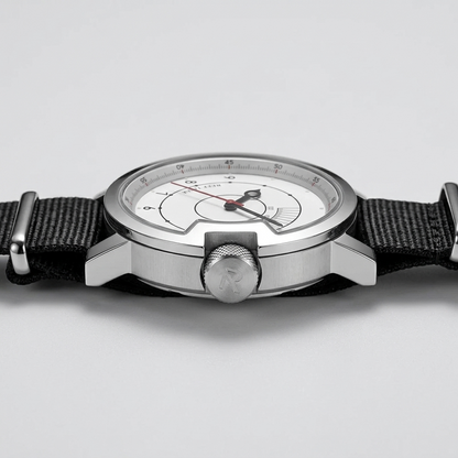 REEF TIGER RGA9035 - side profile case crown