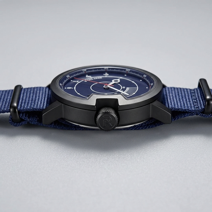 REEF TIGER RGA9035 - side profile case crown