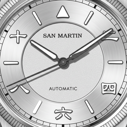 San Martin SN0033 - Pilot - silver dial, close-up
