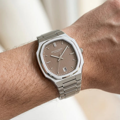 Specht & Söhne SP0017 - A - luxury minimalist timepiece