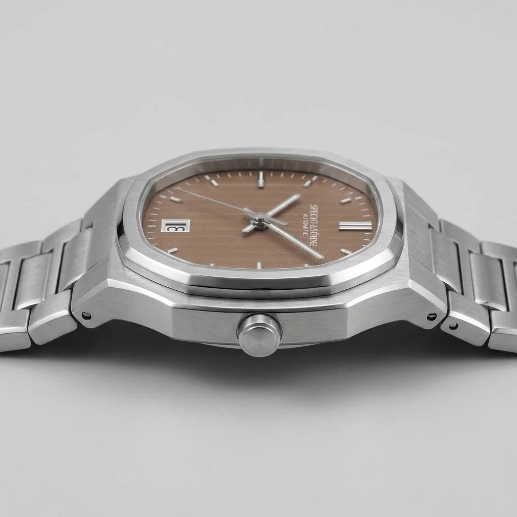 Specht & Söhne SP0017 - A - lower right corner, stainless steel, polished finish, luxury detail